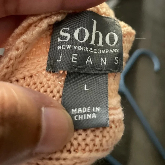 Soho New York and Company light pink sweater size Large - Picture 3 of 4